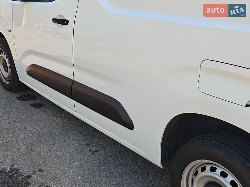 Вантажний фургон Opel Combo Cargo 2019 в Полтаві