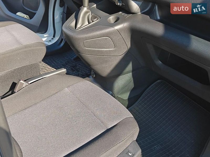 Вантажний фургон Opel Combo Cargo 2019 в Полтаві