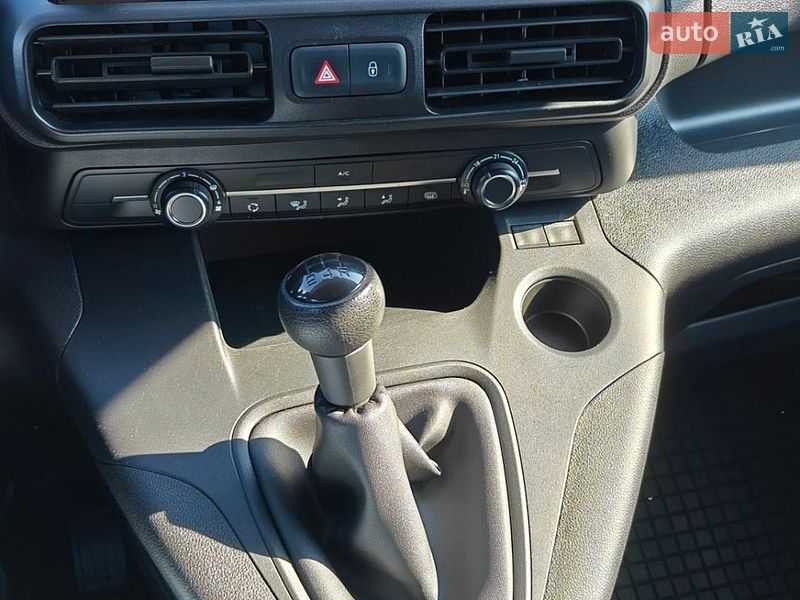 Вантажний фургон Opel Combo Cargo 2019 в Полтаві