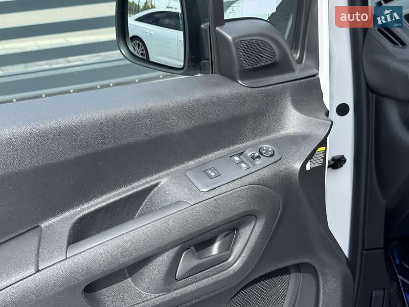 Грузовой фургон Opel Combo-e 2022 в Ровно