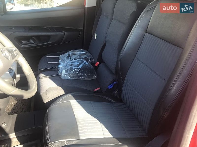 Вантажний фургон Opel Combo-e 2022 в Києві фото 22 Вантажний фургон Opel Combo-e 2022 в Києві