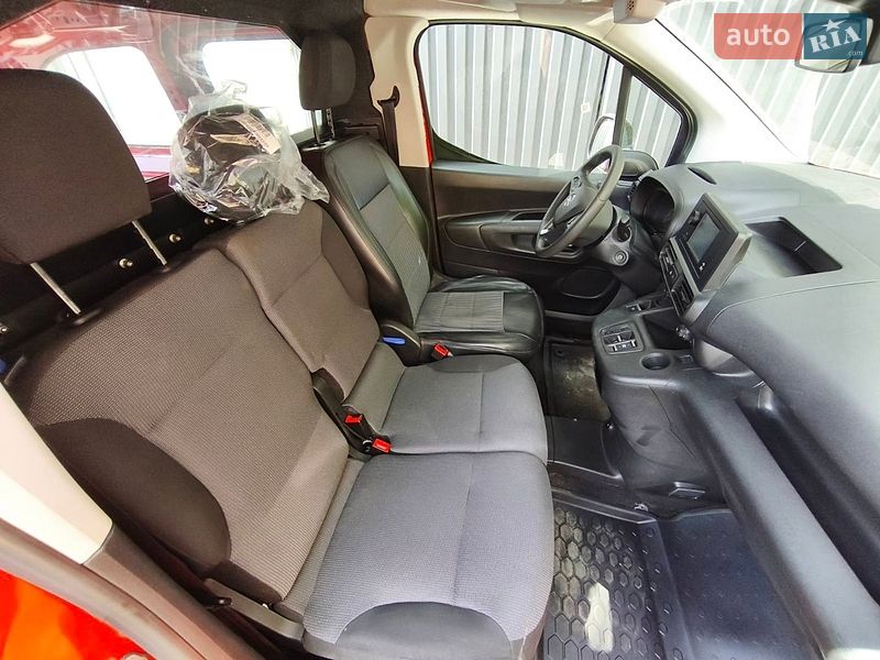 Вантажний фургон Opel Combo-e 2022 в Києві фото 8 Вантажний фургон Opel Combo-e 2022 в Києві