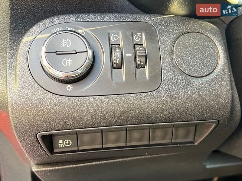 Грузовой фургон Opel Combo-e 2022 в Кропивницком