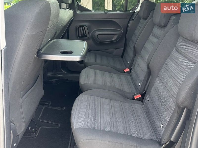 Мінівен Opel Combo-e 2022 в Тернополі