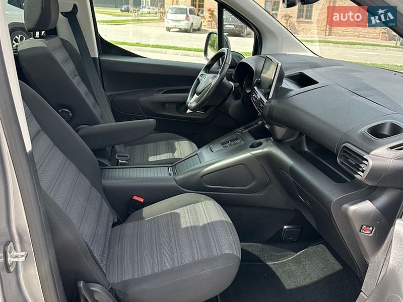 Мінівен Opel Combo-e 2022 в Тернополі