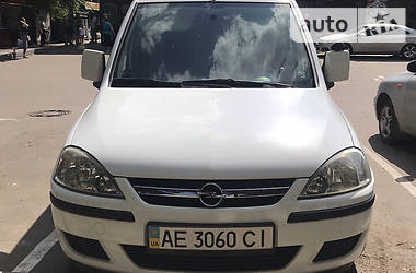 Opel Combo груз. 2009 Opel Combo груз. 2009