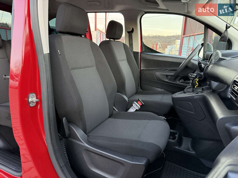 Мінівен Opel Combo Life 2021 в Чернівцях