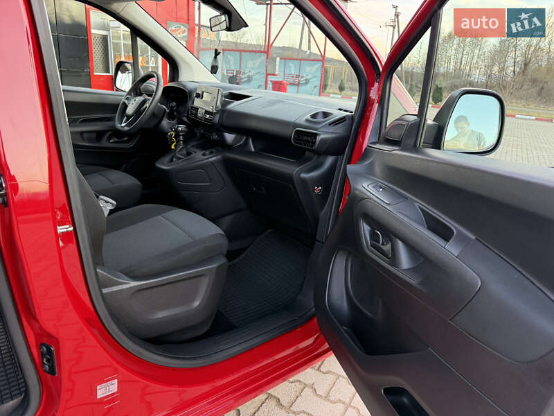 Мінівен Opel Combo Life 2021 в Чернівцях