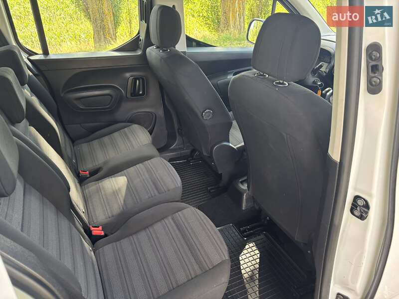 Минивэн Opel Combo Life 2019 в Барышевке фото 20 Минивэн Opel Combo Life 2019 в Барышевке