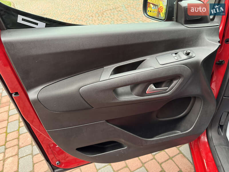 Мінівен Opel Combo Life 2019 в Івано-Франківську