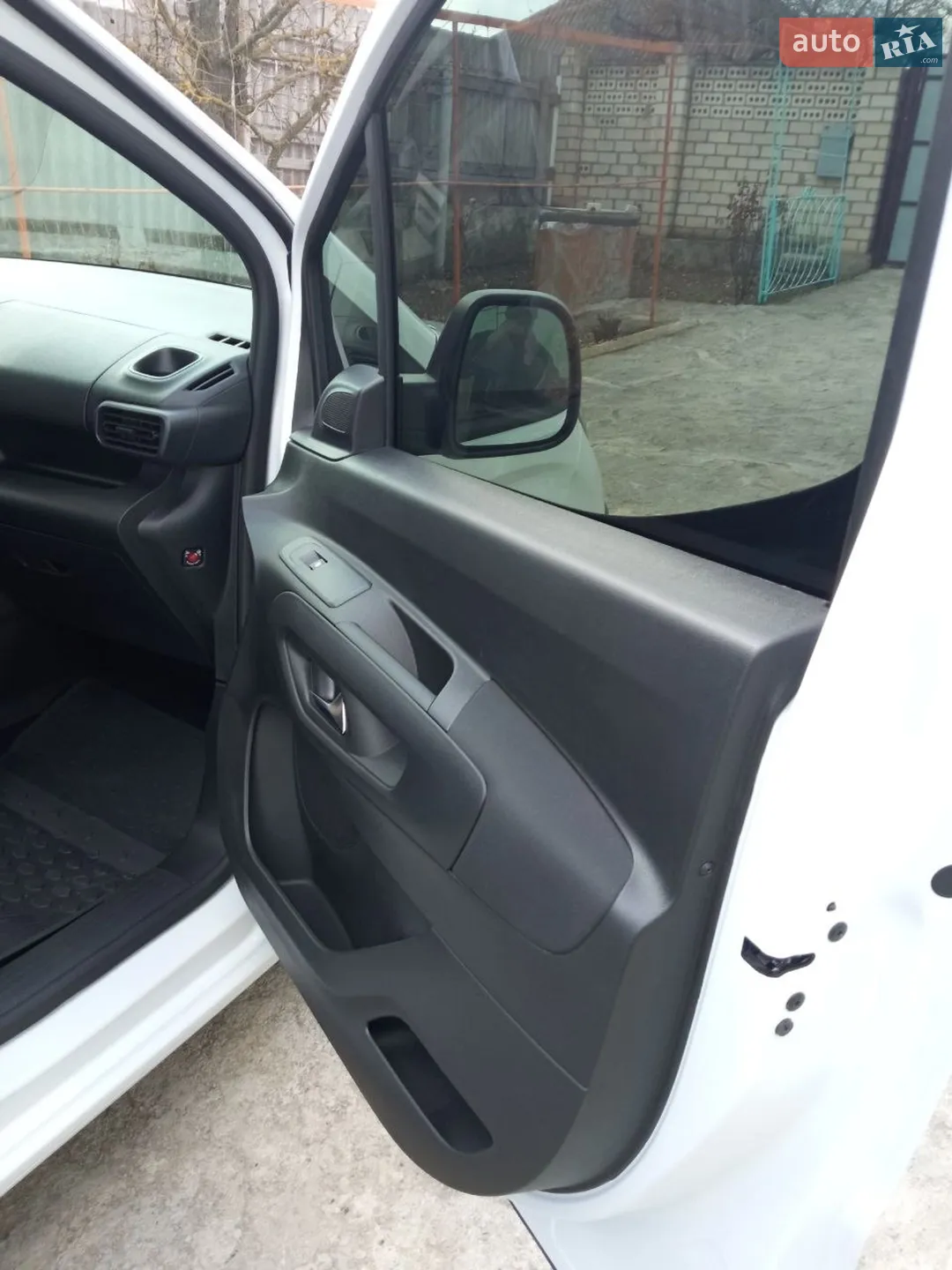 2025 Opel Combo - мініатюра 81