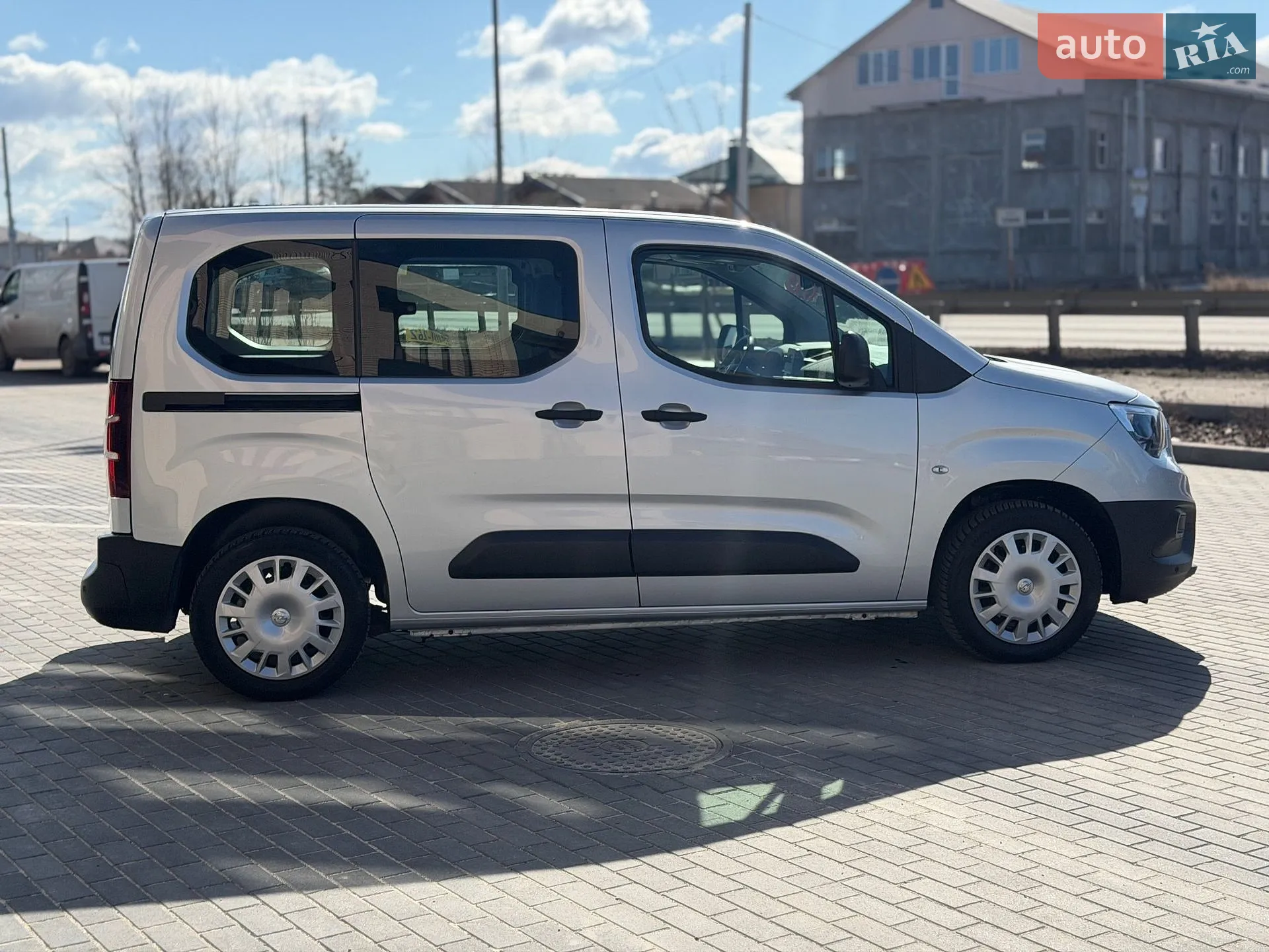 2020 Opel Combo - мініатюра 9