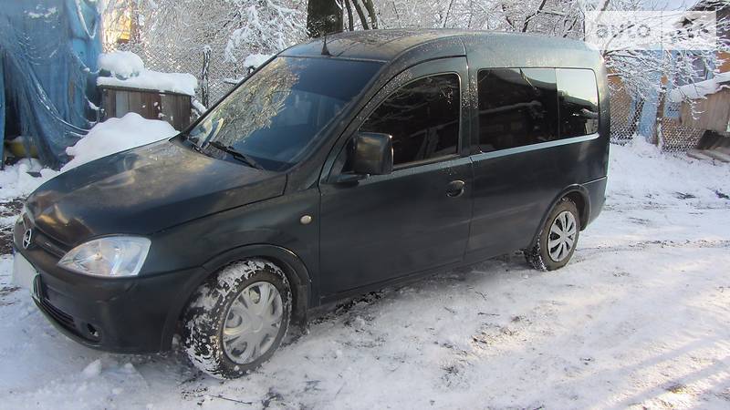 Минивэн Opel Combo 2003 в Мостиске