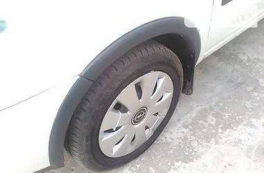 Вантажопасажирський фургон Opel Combo 2011 в 