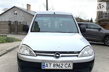 Вантажопасажирський фургон Opel Combo 2007 в Івано-Франківську