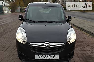 Грузопассажирский фургон Opel Combo 2015 в Луцке