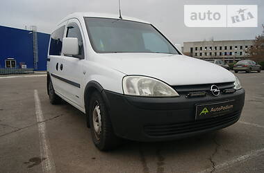 Грузопассажирский фургон Opel Combo 2009 в Николаеве