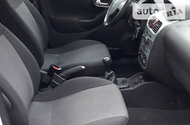Минивэн Opel Combo 2010 в 
