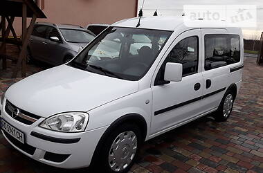 Opel Combo 2010