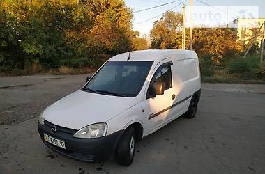 Вантажопасажирський фургон Opel Combo 2002 в 