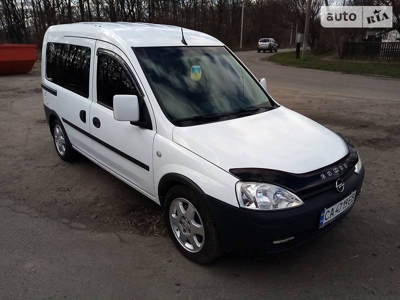 Opel Combo 2009 в Золотоноші