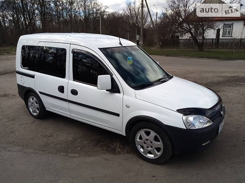Opel Combo 2009 в Золотоноші