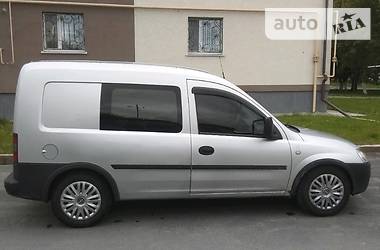 Вантажопасажирський фургон Opel Combo 2010 в Звягелі