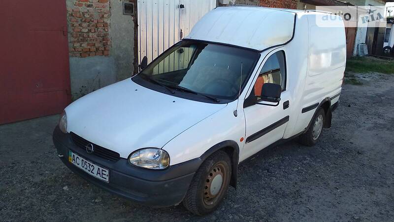 Грузовой фургон Opel Combo 1998 в Владимир-Волынском