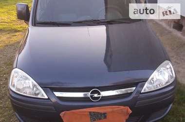 Универсал Opel Combo 2010 в 