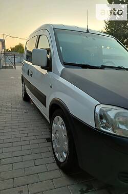 Мінівен Opel Combo 2011 в Хмільнику