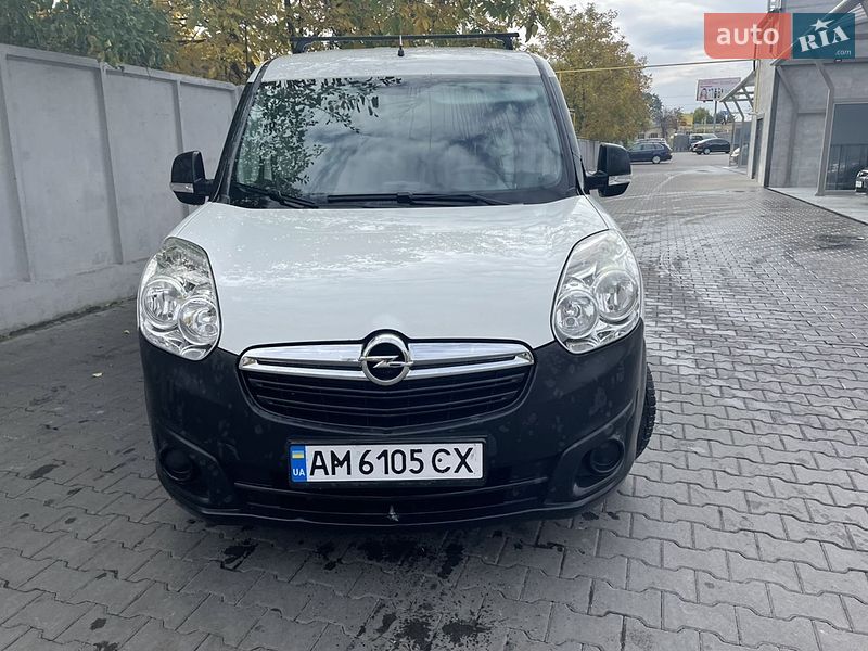Мінівен Opel Combo 2014 в Великій Олександрівці фото Мінівен Opel Combo 2014 в Великій Олександрівці