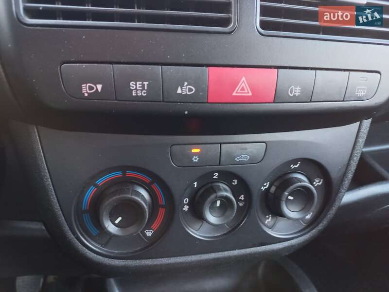 Мінівен Opel Combo 2012 в Вінниці фото 37 Мінівен Opel Combo 2012 в Вінниці