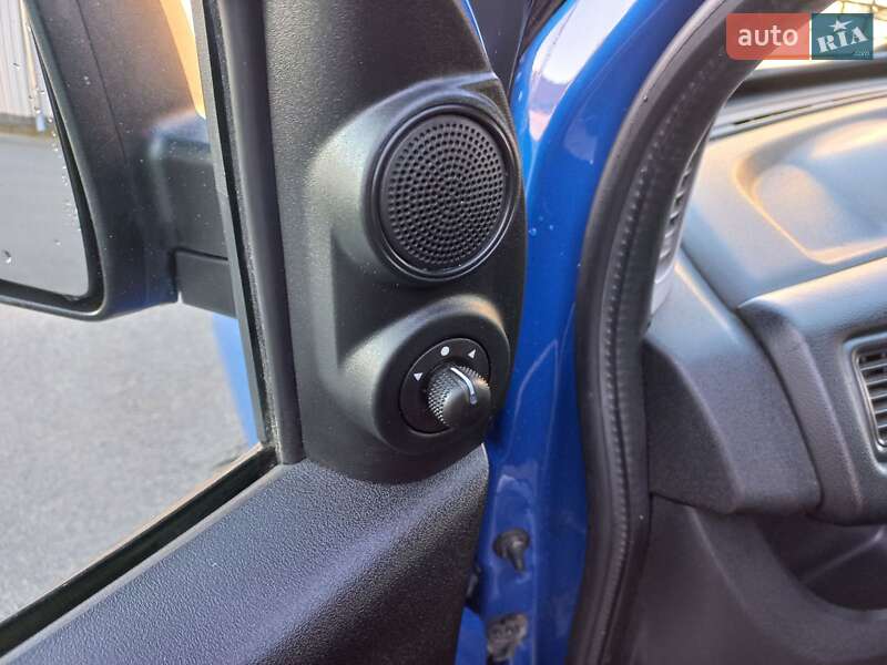 Мінівен Opel Combo 2012 в Вінниці фото 48 Мінівен Opel Combo 2012 в Вінниці