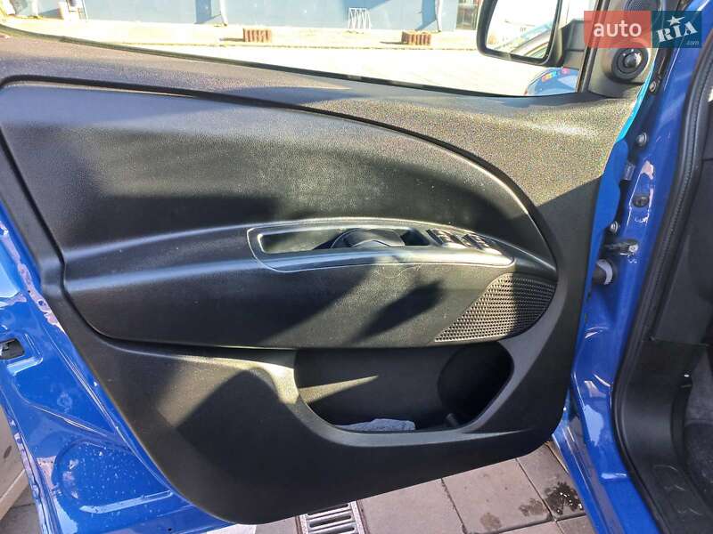 Минивэн Opel Combo 2012 в Виннице