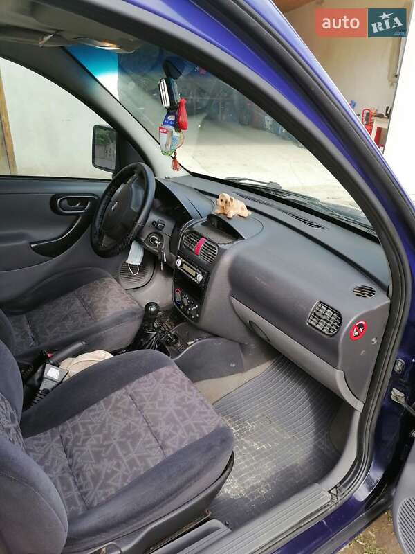 Минивэн Opel Combo 2005 в Надворной