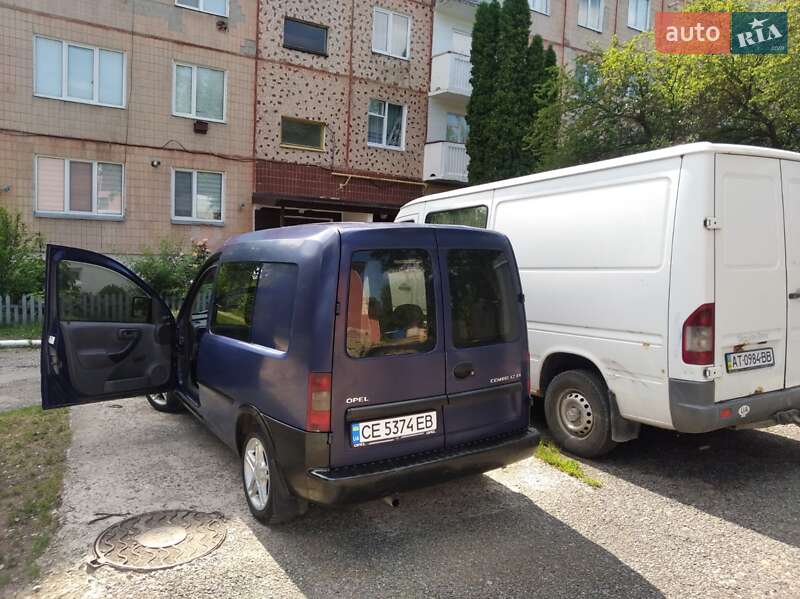 Минивэн Opel Combo 2004 в Залещиках