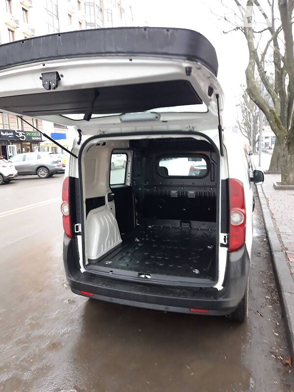 Вантажний фургон Opel Combo 2017 в Полтаві фото 3 Вантажний фургон Opel Combo 2017 в Полтаві