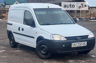 Грузовой фургон Opel Combo 2001 в Межгорье