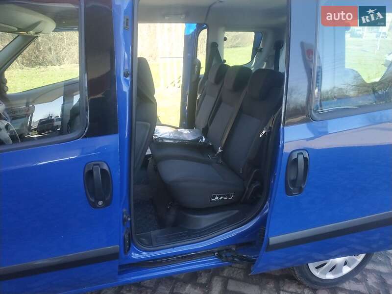 Минивэн Opel Combo 2012 в Виннице