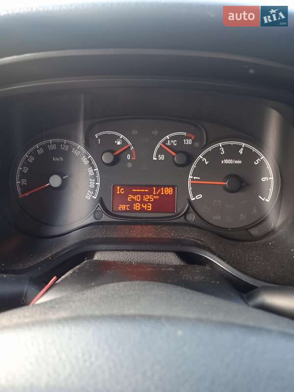 Минивэн Opel Combo 2012 в Киеве