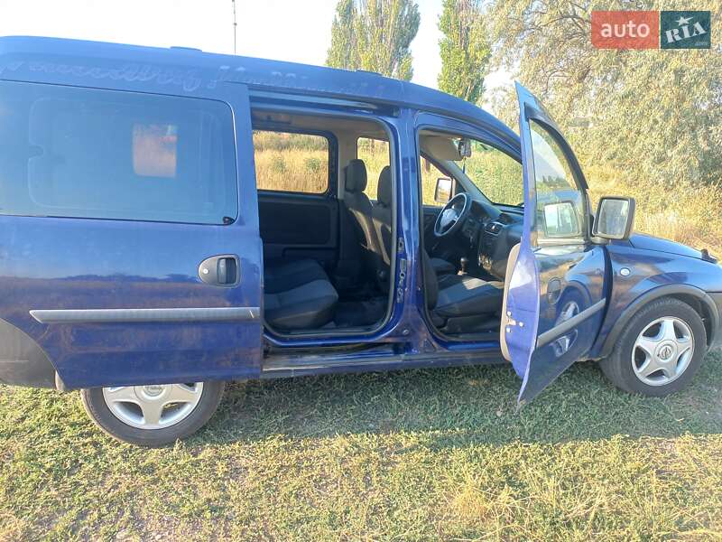 Минивэн Opel Combo 2008 в Николаеве