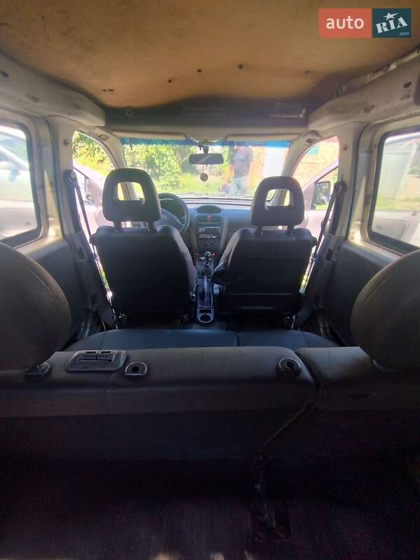 Минивэн Opel Combo 2005 в Черновцах