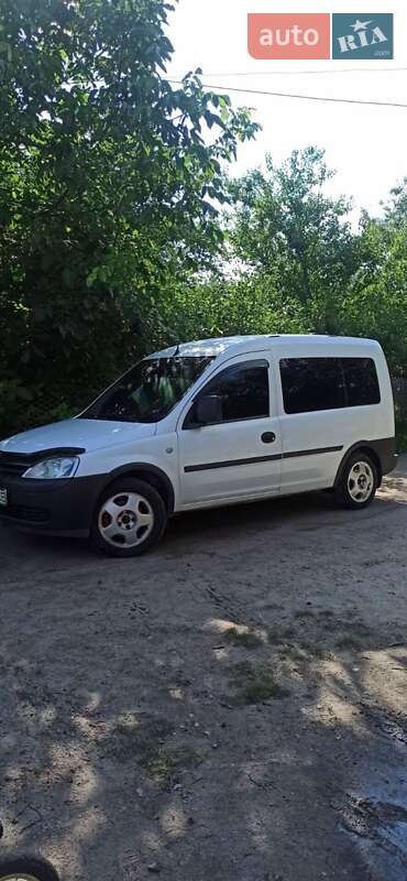 Минивэн Opel Combo 2009 в Овруче
