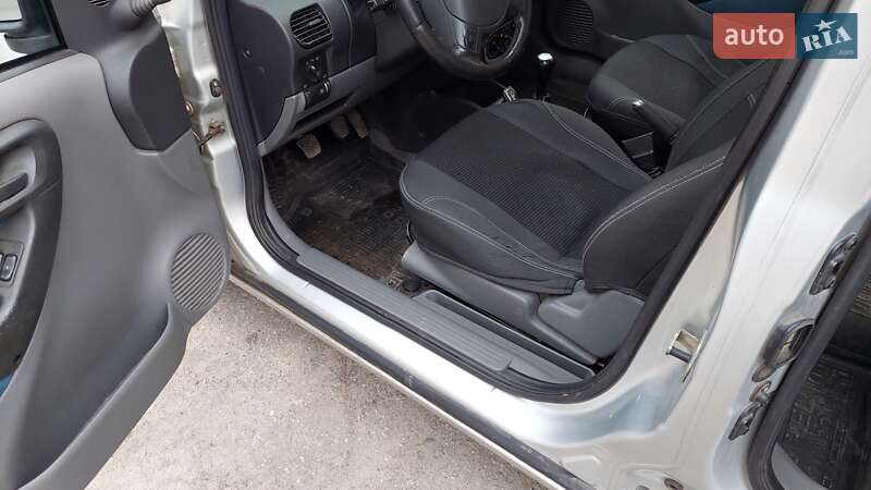 Мінівен Opel Combo 2003 в Харкові
