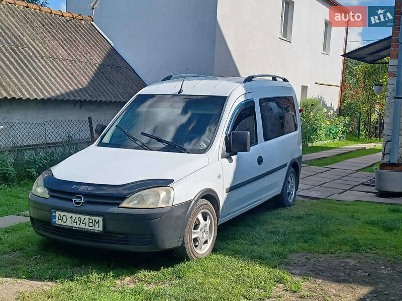 Opel Combo 2005