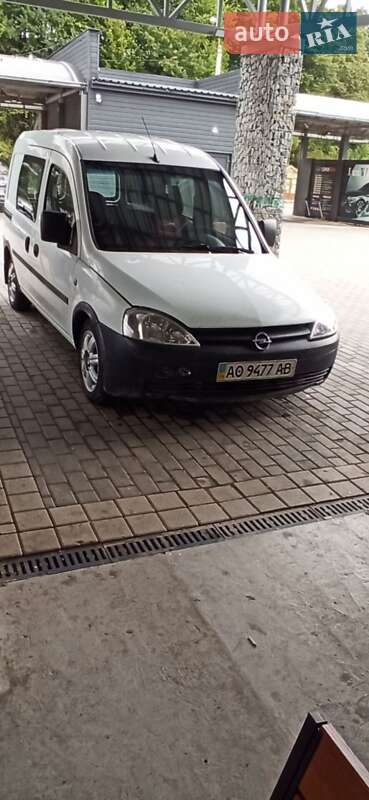 Минивэн Opel Combo 2003 в Тячеве