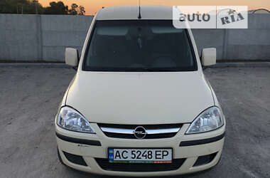Минивэн Opel Combo 2008 в 