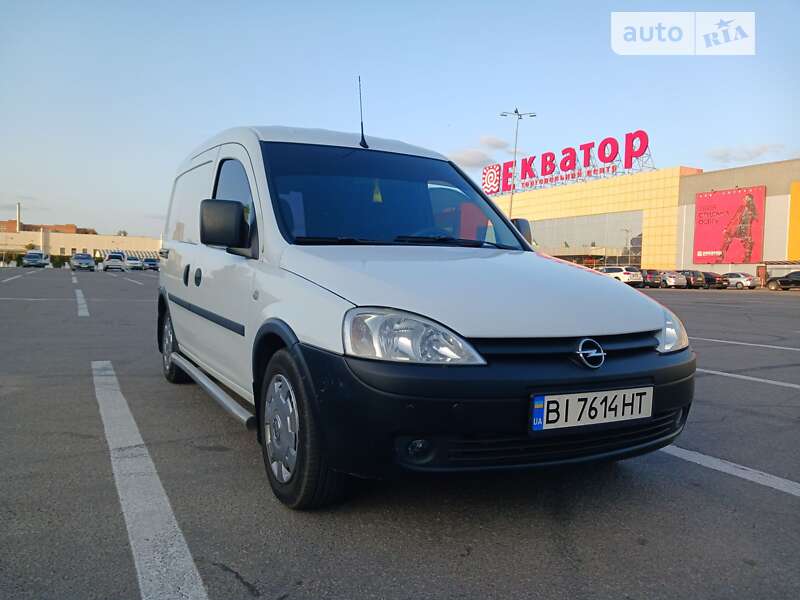 Opel Combo 2011