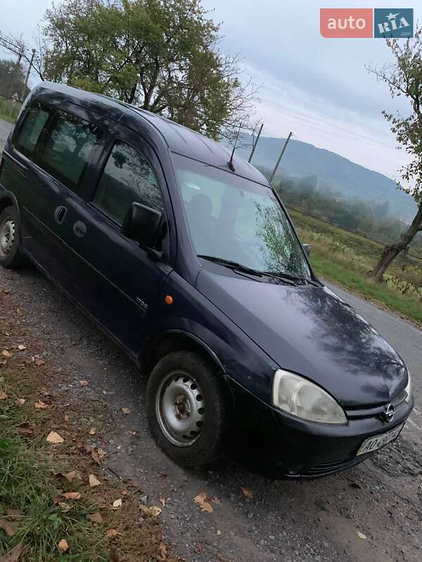 Мінівен Opel Combo 2002 в Сваляві фото 2 Мінівен Opel Combo 2002 в Сваляві