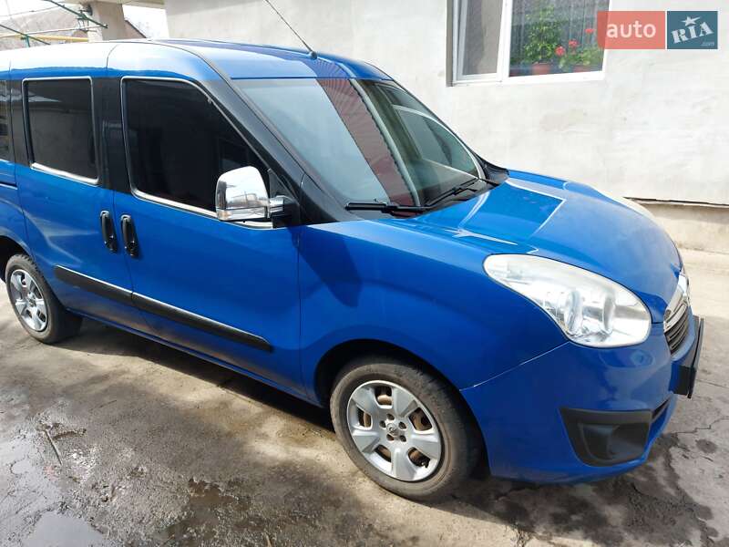 Opel Combo 2012